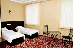 Iron/ironing board, free WiFi, bed sheets