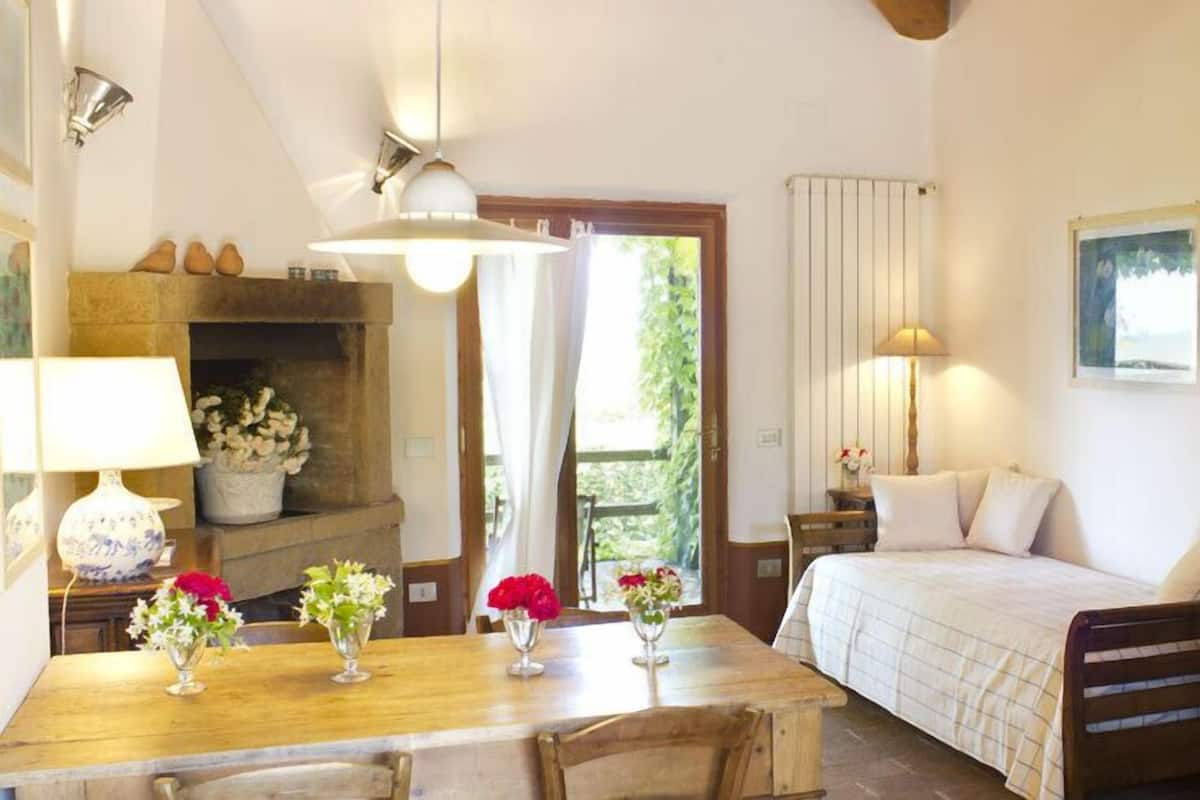 Chalet, 1 Bedroom, Terrace, Sea View (Casetta delle Rondini) | Living area