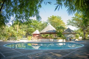 Outdoor pool - Tropical Escape Villa - 3 Bedroom (St. Ann's Bay)