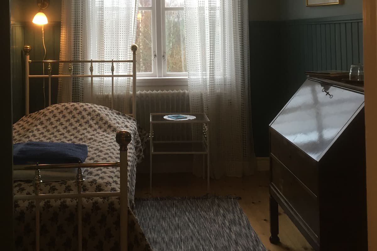 Enkeltrom, delt bad | Ekstrasenger (mot et tillegg)
