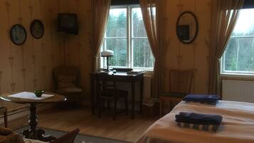 Doppel- oder Zweibettzimmer, eigenes Bad | Zustellbetten