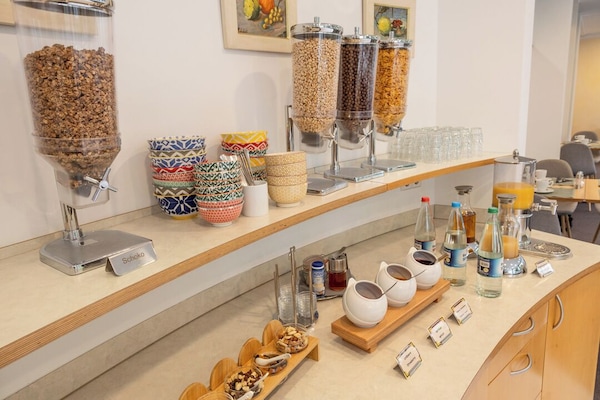 Gratis frukostbuffé varje dag