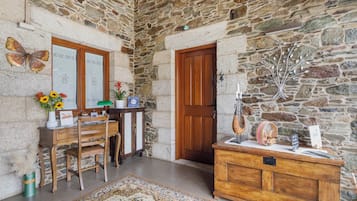 Apartment, 1 Bedroom, Accessible (Adega) | Minibar, rollaway beds, free WiFi, bed sheets