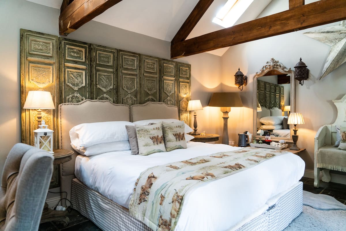 Deluxe Double or Twin Room | 1 bedroom, blackout curtains, iron/ironing board, free WiFi