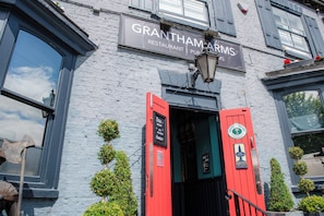 Fachada de la propiedad