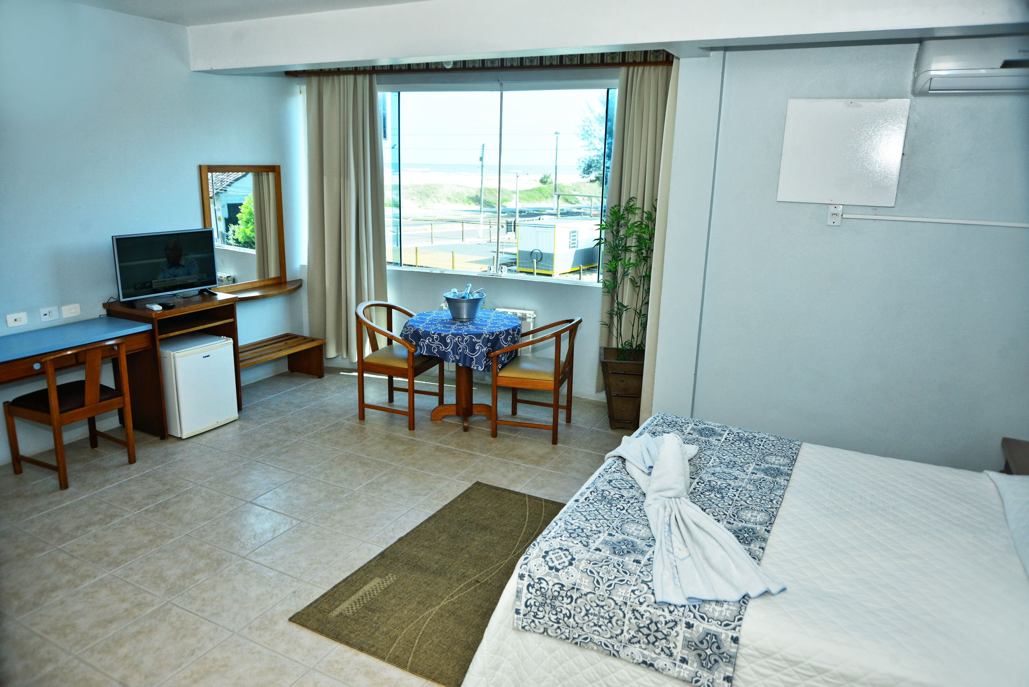 1 bedroom, minibar, in-room safe, desk