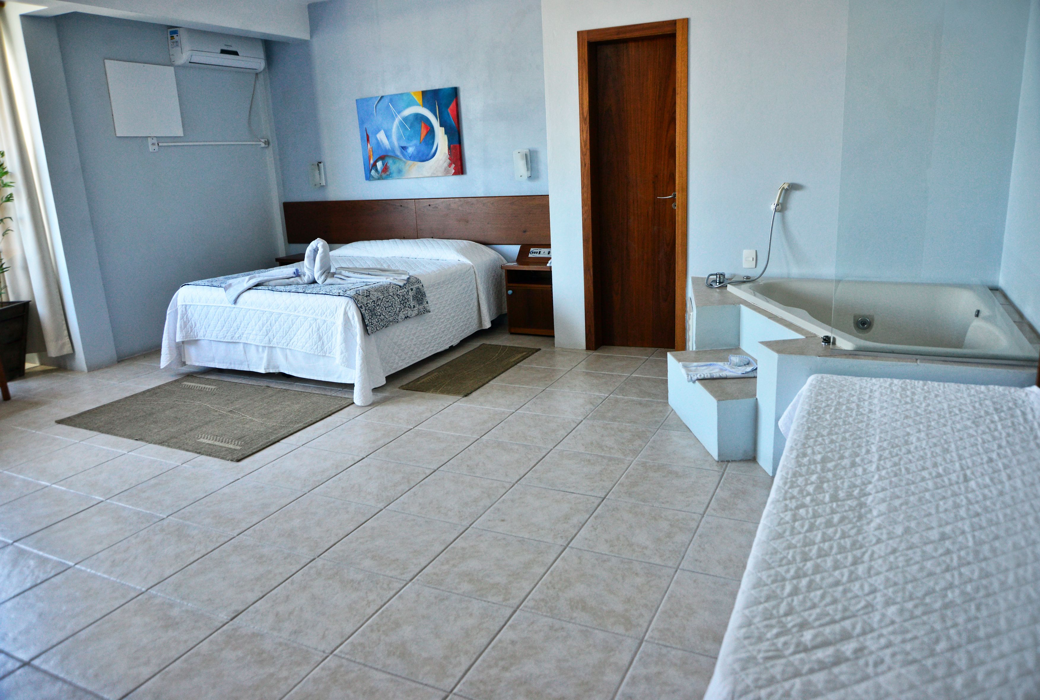 basic suite, 1 bedroom | 1 bedroom, minibar, in-room safe, desk