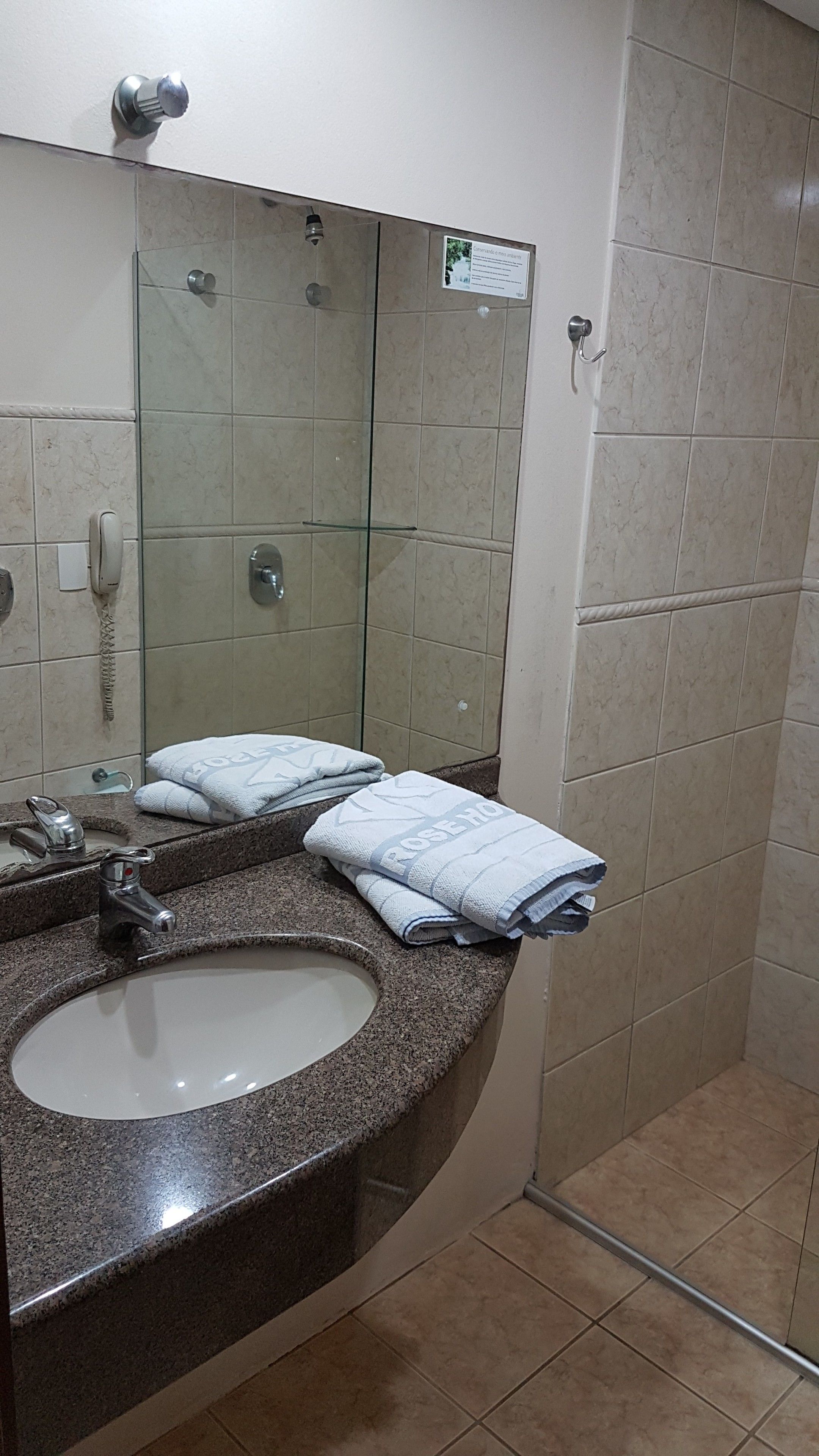 deluxe twin room, 1 double bed, non smoking | bathroom sink