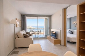 Minibar, in-room safe, desk, blackout curtains - Palladium Hotel Peñíscola (Peniscola)