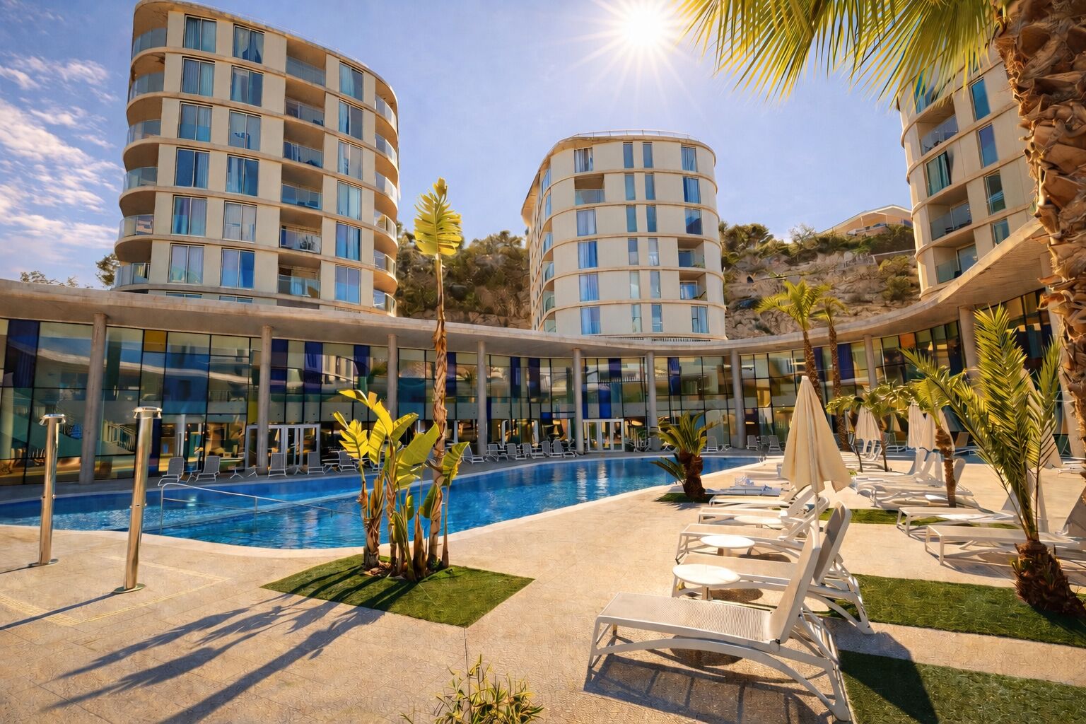 Indoor pool, seasonal outdoor pool, sun loungers