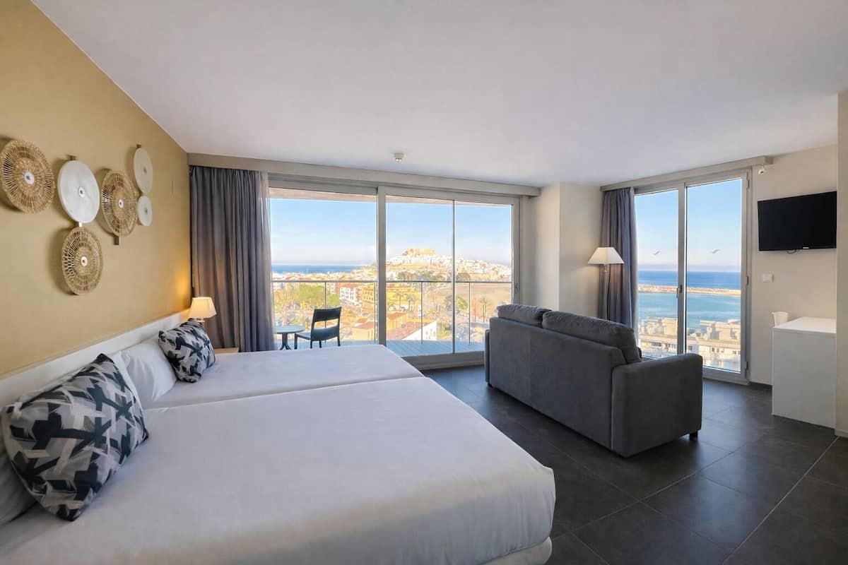 Minibar, coffre-fort, bureau, rideaux dâobscurcissement