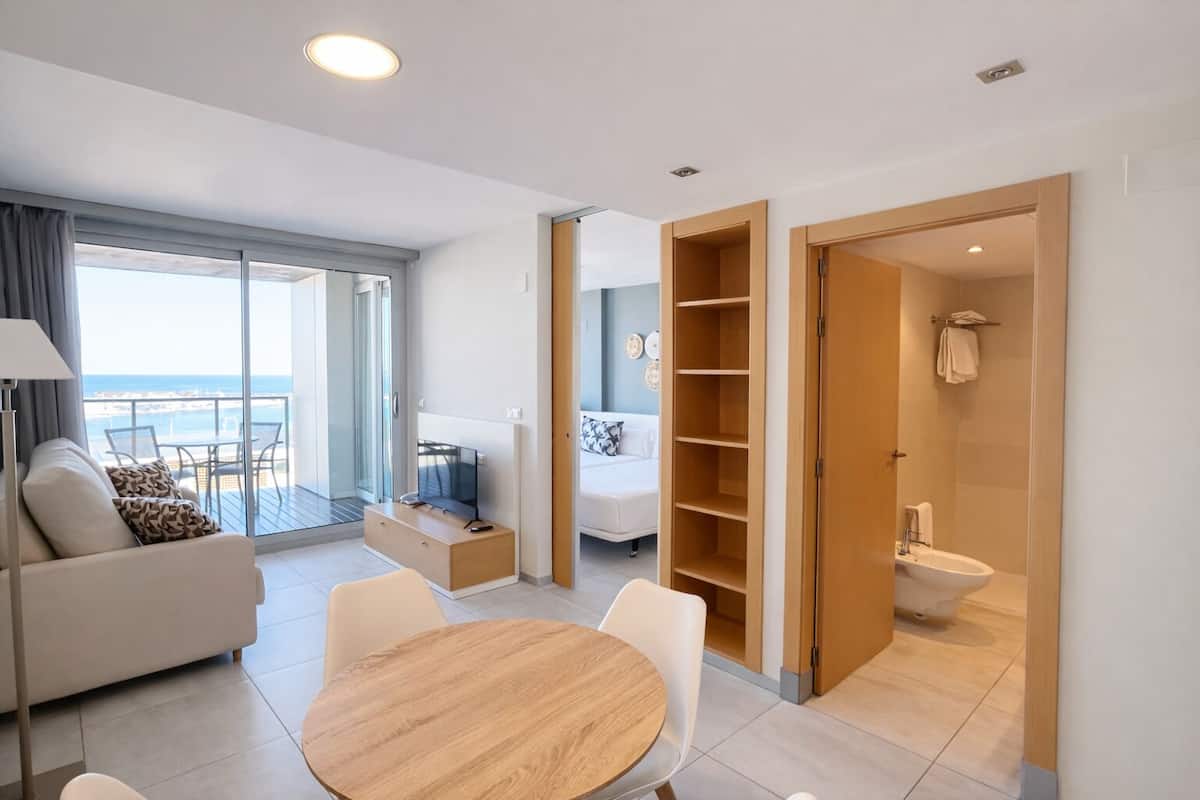 Minibar, coffre-fort, bureau, rideaux dâobscurcissement