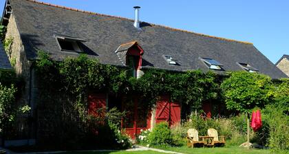 La Maison Jaune à la Janaie