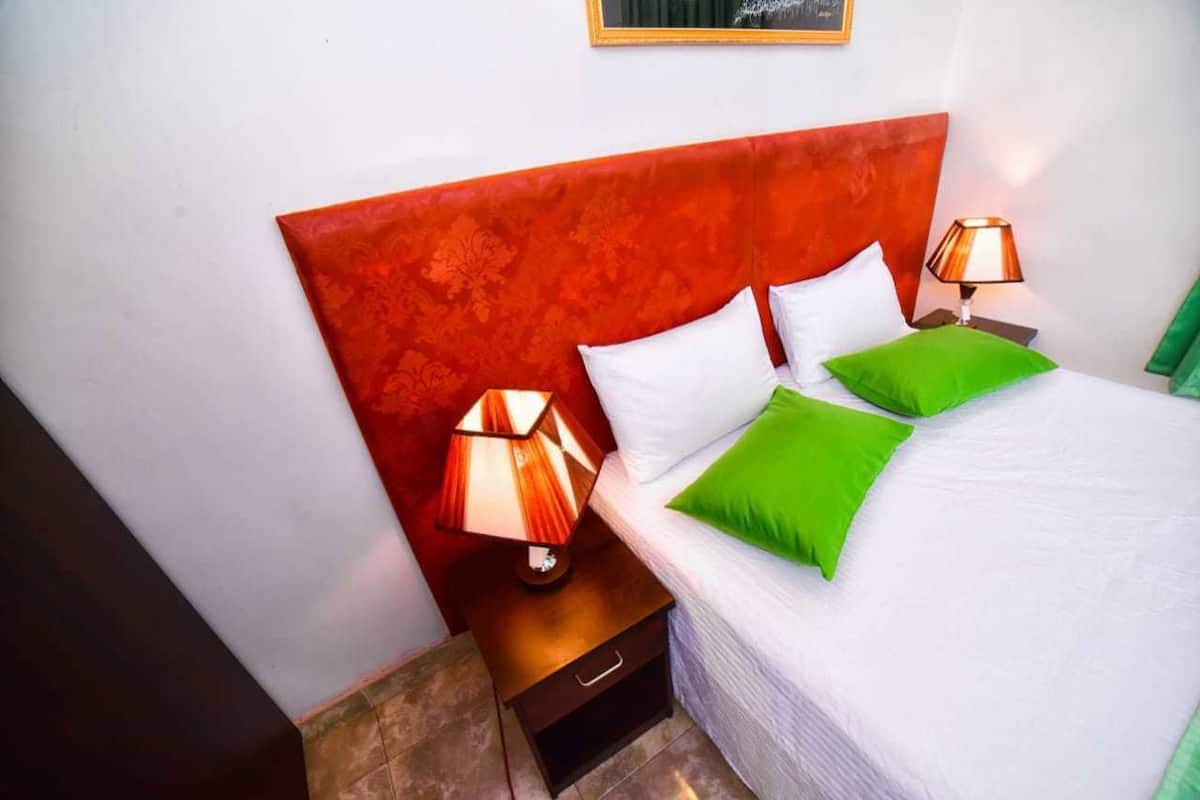 Standard Double Room, 1 Queen Bed, Accessible, Smoking | 1 bedroom, premium bedding, down comforters, pillowtop beds