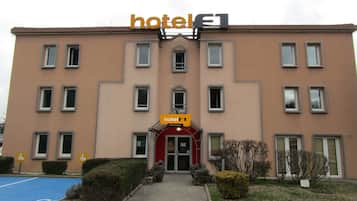 Área de parrillas y picnic