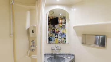 Desk, iron/ironing board, free WiFi, bed sheets