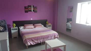 Individually decorated, individually furnished, desk, soundproofing