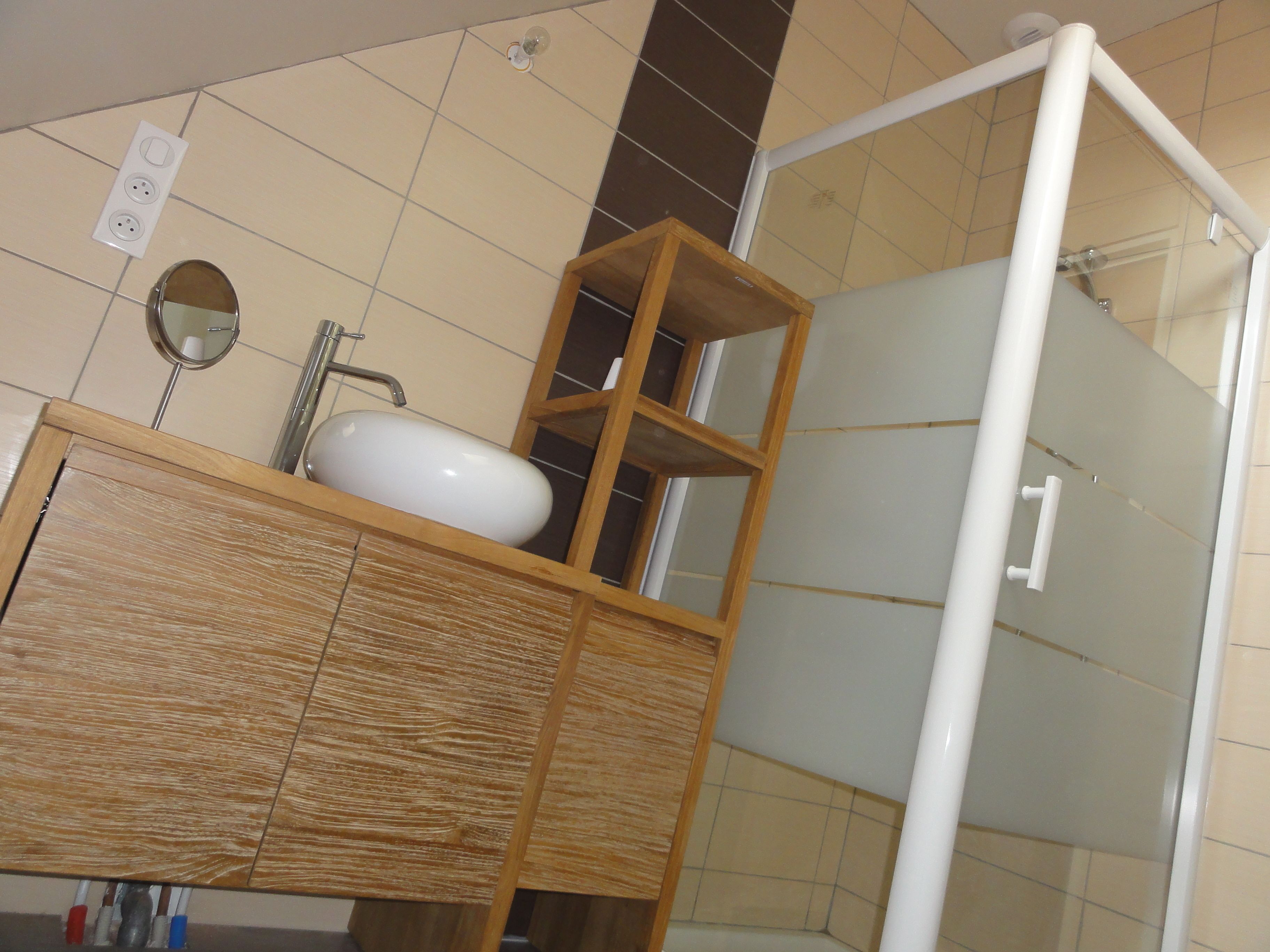 Family Suite, 3 Bedrooms | Bathroom | Shower, free toiletries, hair dryer, bidet