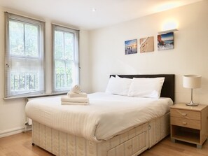 Classic Apartment, 1 Bedroom, Non Smoking, City View | View from room - Lexham Gardens (London)