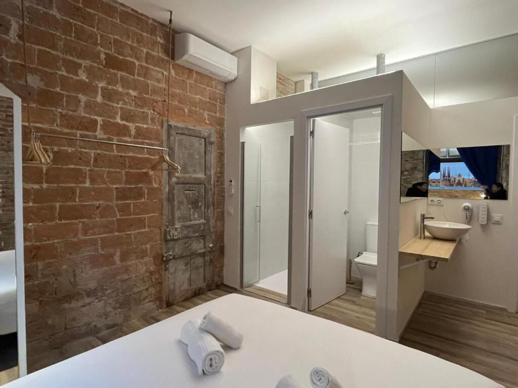 Family Apartment, 2 Bedrooms, Terrace | Iron/ironing board, free WiFi, bed sheets