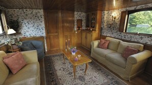 Interior - Le Papillon Luxury Canal Barge (Dijon)