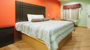 Room, 1 King Bed, Non Smoking - Palace Inn (Houston)