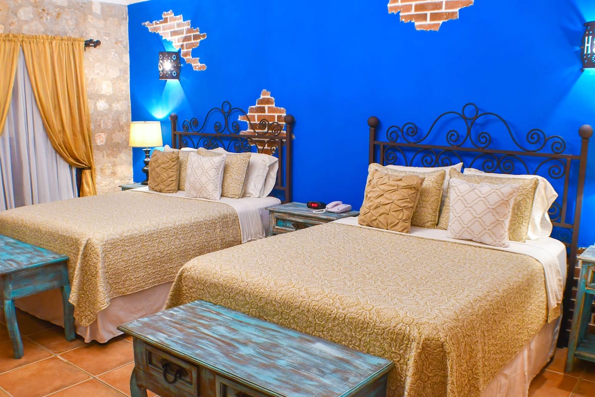 deluxe double room, 2 double beds, non smoking | desk, iron/ironing board, rollaway beds, free wifi