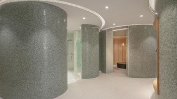 Couples treatment rooms, sauna, steam room, body treatments