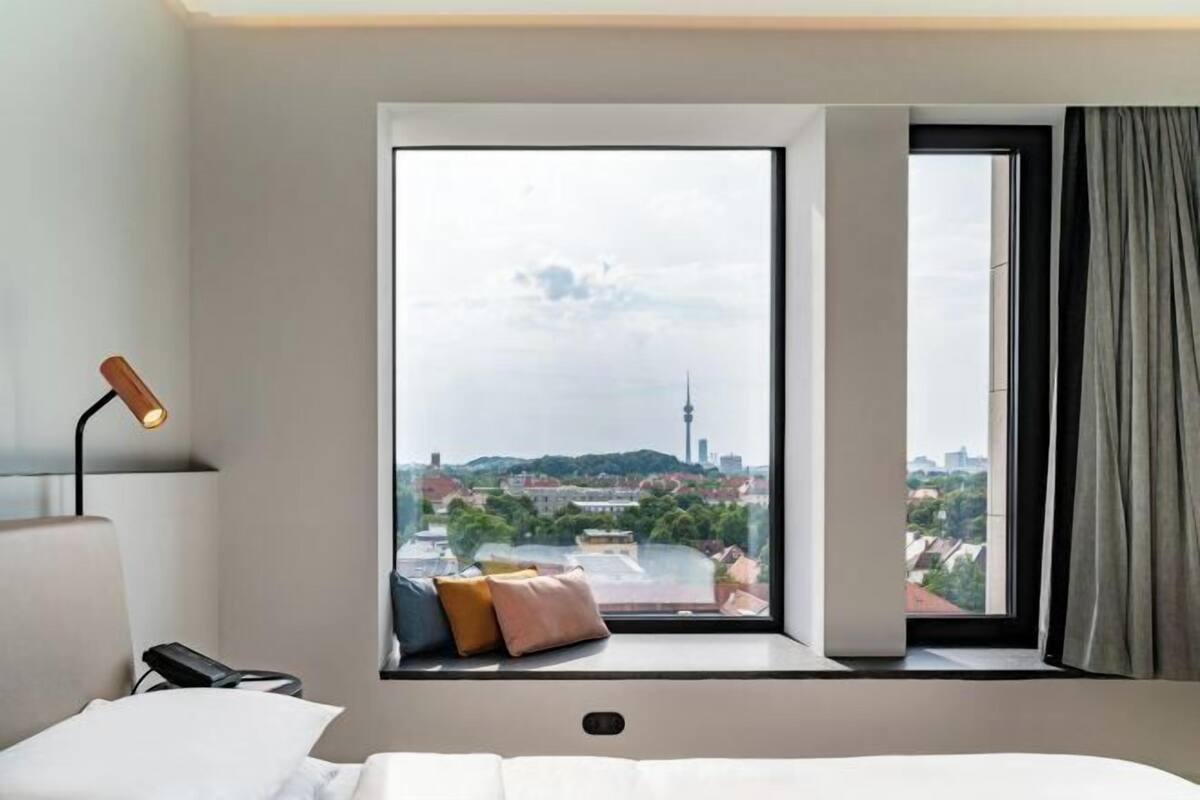 Free minibar, in-room safe, desk, laptop workspace