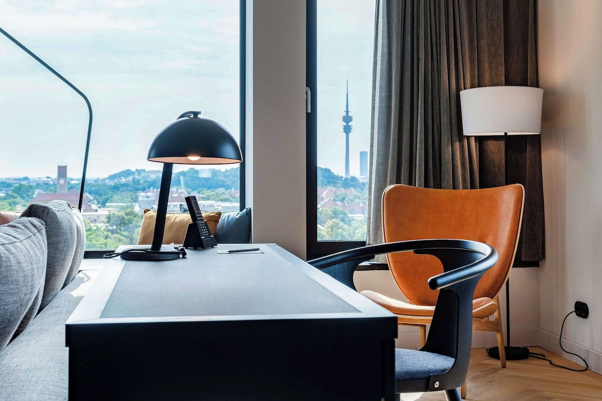 free minibar, in-room safe, desk, laptop workspace
