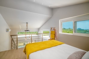 1 bedroom, in-room safe, iron/ironing board, free WiFi