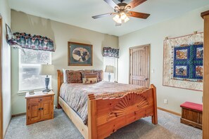 3 makuuhuonetta, silitysrauta/-lauta, internet, vuodevaatteet