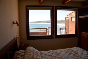 2 室のベッドルーム、WiFi、ベッドシーツ、車椅子でアクセスできる設備