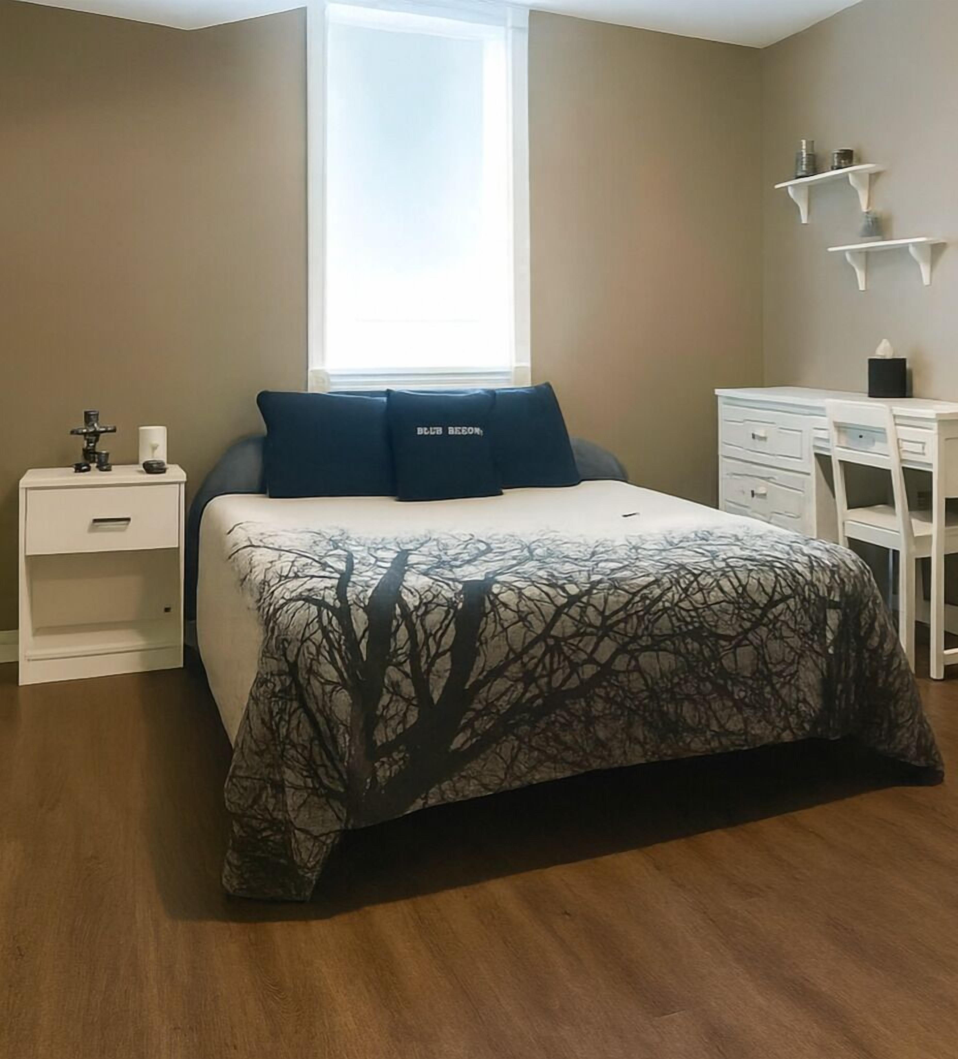 2 bedrooms, desk, iron/ironing board, free WiFi