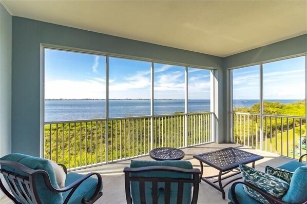 Imagen sin descripción, 1 de 40, botón