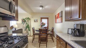 Fridge, microwave, oven, coffee/tea maker