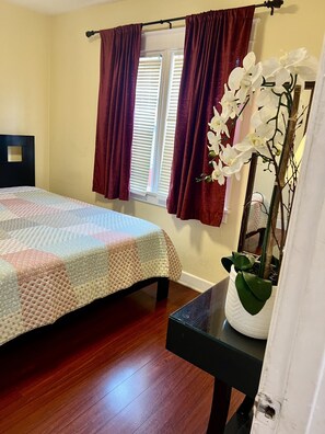 2 bedrooms, in-room safe, iron/ironing board, WiFi