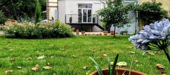 Charming new apartment in a beautiful villa a few steps from the center