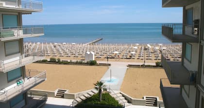 Grand appartement en bord de mer avec grande terrasse