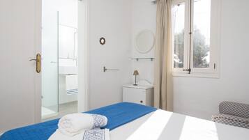 4 chambres, fer et planche Ă  repasser, Wi-Fi gratuit, draps fournis