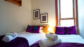2 bedrooms, iron/ironing board, travel cot, WiFi