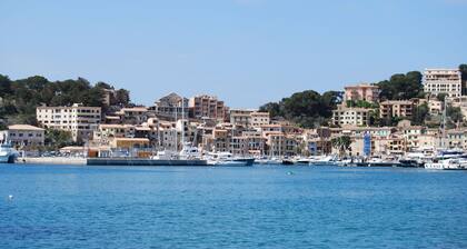 Moderne Wohnung in erster Linie des Port de Sóller