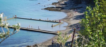 In the heart of "Cancale"  garden , 500m sea / garage