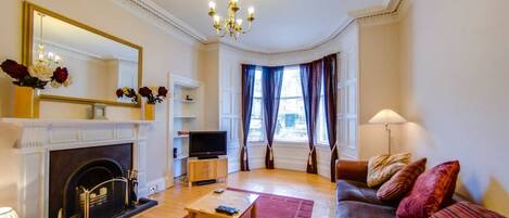 Televisión, oficina