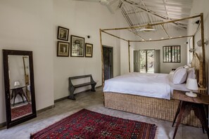 5 dormitorios, tabla de planchar con plancha, wifi gratis y ropa de cama