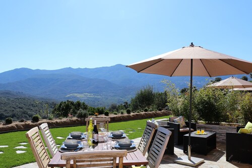 Belle location, Piscine chauffée-Gardien Dans Propriété Fermée, 2mins des Plages