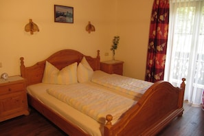 2 chambres, accĂšs Internet, draps fournis