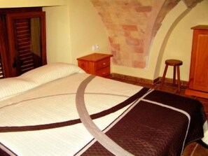 2 chambres, fer et planche Ă repasser, accĂšs Internet