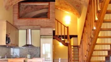 Réfrigérateur, micro-ondes, plaque de cuisson, lave-vaisselle