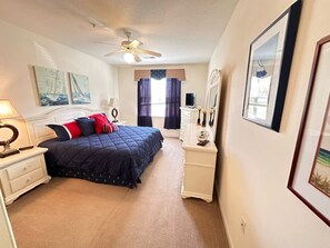 Skrivbord, strykjärn/strykbräda, wi-fi och sängkläder